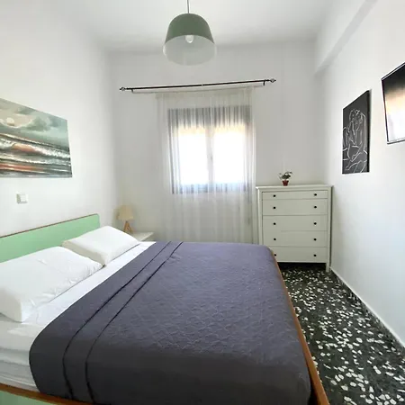Ammos Beachfront Apartment! *